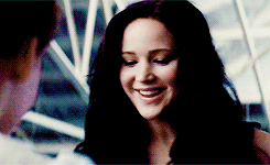  Jennifer Lawrence - Katniss Everdeen