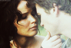  Katniss and Gale ◊