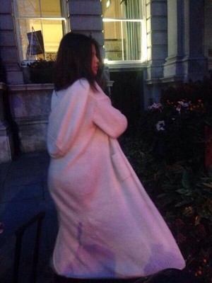 Selena in London (February 16)