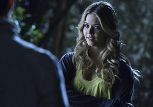  Pretty Little Liars season finale 4.24 "A is for Answers" - promotional चित्रो