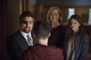  Arrow: imágenes From Episode 2.15 “The Promise”