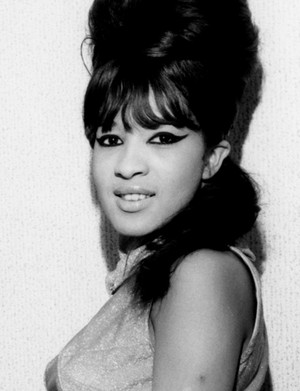 Ronettes Vocalist, Ronnie Spector
