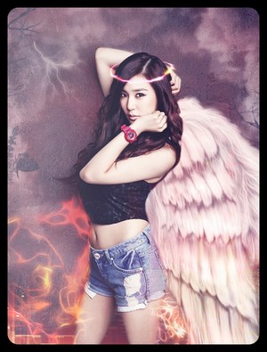  Tiffany wings