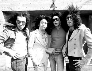  吻乐队（Kiss） ~Creem 照片 shoot 1974