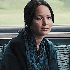  Katniss Everdeen ✕