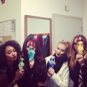 The girls today... Mixers at the signing made us feel like princesses :) xx