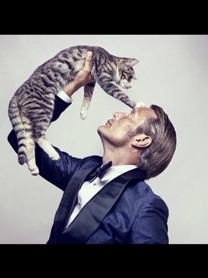  Mads with cat