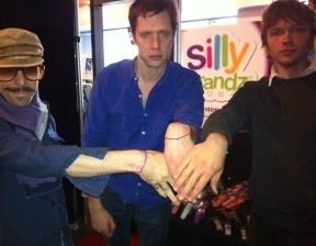 OK Go and silly bands