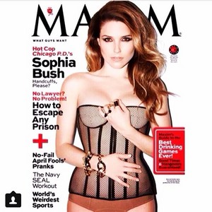  Sophia 衬套, 布什 for Maxim magazine.