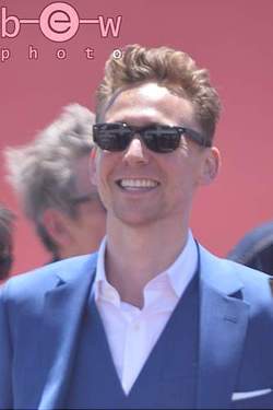  Tom attends 'Only pasangan Left Alive' Photocall - Cannes 2013