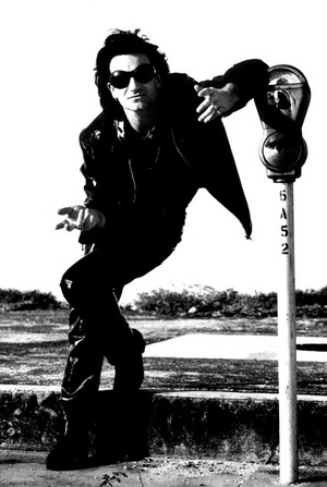  Bono (The Fly)