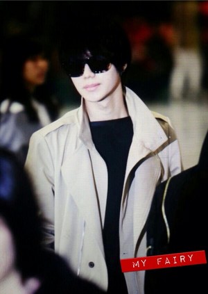  140325 Looking Hot Taemin!140325 On the way to Japan for musical "Goong" press conference - Taemin