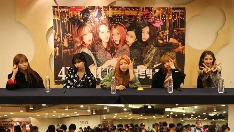 4minute signing events with fans 'Whatcha Doin' Today?'