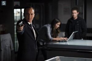  Agents of S.H.I.E.L.D - Episode 1.17 - Turn, Turn, Turn - Promo Pics