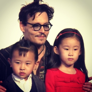  Aww, Johnny with little chinese Фаны