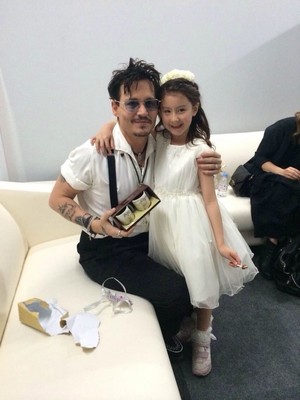  Johnny with little fangirl :)