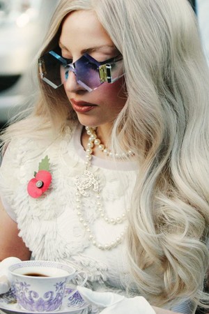  Lady GaGa যেভাবে খুশী Pics