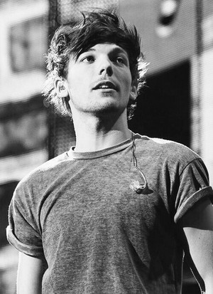                            Louis