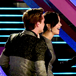  Katniss and Peeta ✧