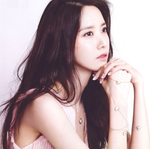 Yoona Marie Claire : April Issue