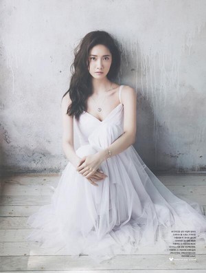  [SCAN] Yoona - Cosmopolitan May Issue 'Myth of the Light' (4)