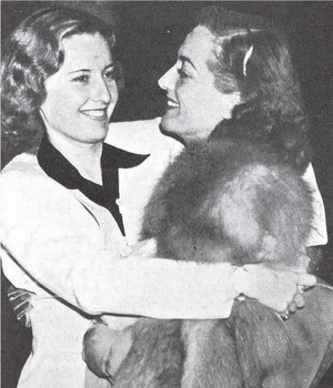  Barbara Stanwyck & Joan Crawford