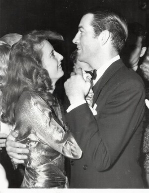  Barbara Stanwyck & Robert Taylor