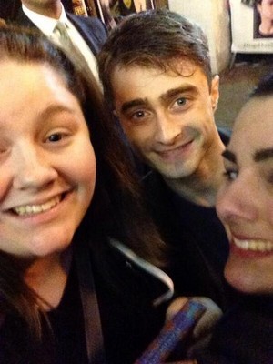  Daniel Radcliffe With a پرستار At Cort theatre(FB.com/DanielJacobRadcliffeFanClub)