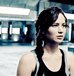  Katniss Everdeen ✦