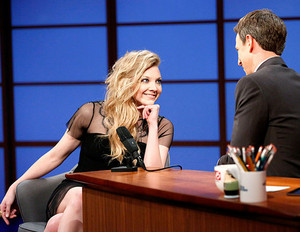  Late Night onyesha with Seth Meyers - April 22nd 2014
