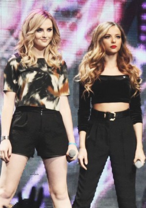  Perrie and Jade♑