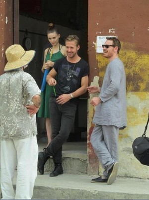  Rooney Mara and Ryan gosling on the set of Untitled Terrence Malick Project
