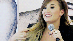  Demi Lovato at her press conference in São Paulo, Brazil.