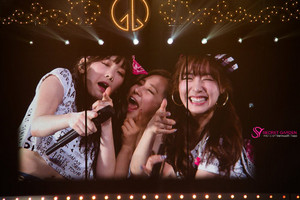  Girls' Generation 3rd Japão Tour - Taeyeon, Tiffany, and Yuri