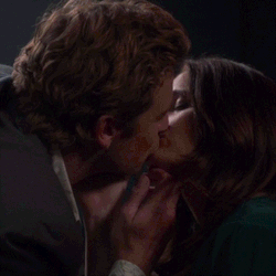  Jane and Lisbon kiss-6x22