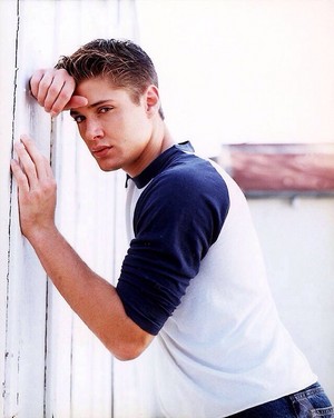  Jensen Ackles ★