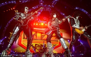  Kiss ~Paul, Tommy, Gene and Eric