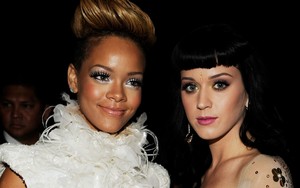  রিহানা and Katy Perry Grammys 2010