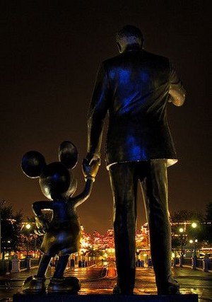  Statue Of Mickey 쥐, 마우스 And Walt 디즈니