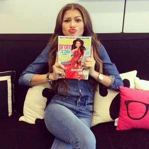 Zendaya snapchatting at the Seventeen Magazine offices in NYC today