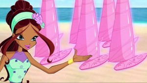  Aisha and the Surfing boards