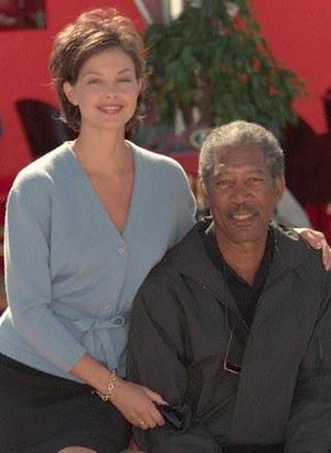  Ashley Judd and morgan Freeman