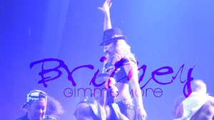  Britney Spears Gimme Mehr (Piece of Me Las Vegas)