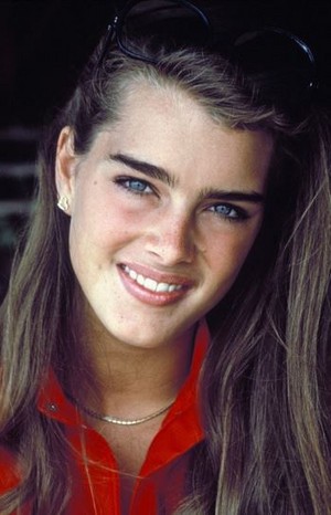 61 Brooke Shields Hot Photos Delight For Lovers