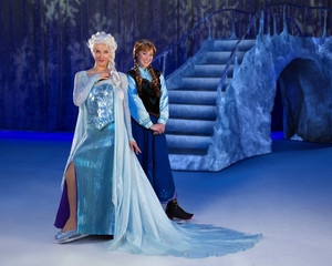  Disney on Ice Presents: Nữ hoàng băng giá