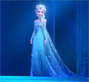 Elsa Looking Like a Goddess