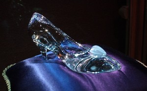  Glass slipper