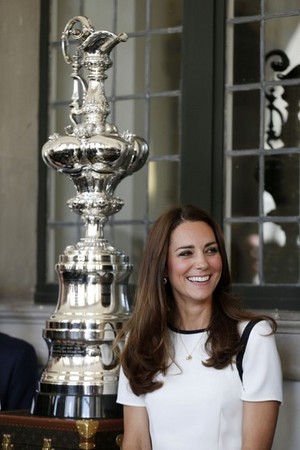  Kate Middleton Helps Launch America's Cup