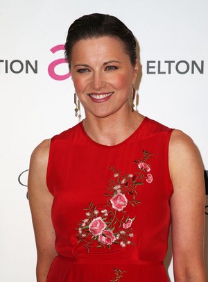  Lucy Lawless