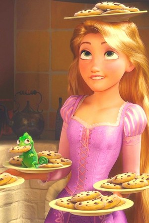  Rapunzel and Pascal